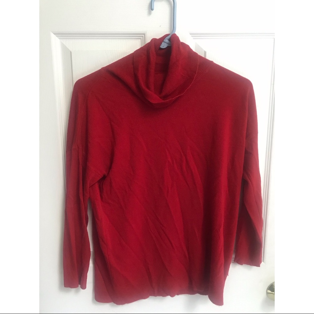 Three quarter sleeve red mock neck